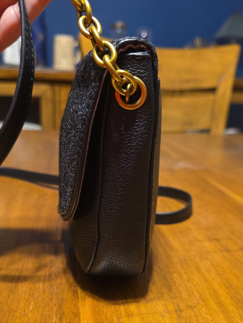 Fossil Black Glitter Flap Crossbody with Gold-Tone Hardware - Picture 3 of 16